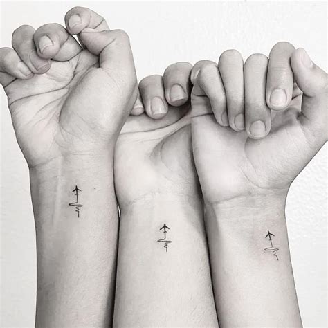 tatuajes de amigas de 4